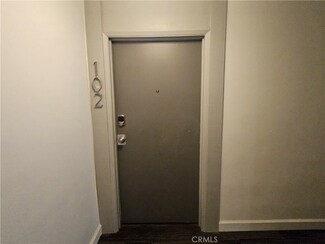 960 Larrabee St Unit 102, West Hollywood, CA 90069