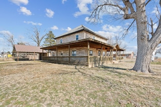 601 4th St, Groom, TX 79039