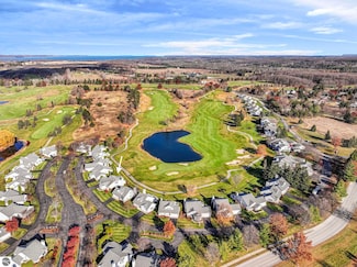 6260 Singletree Ln, Williamsburg, MI 49690