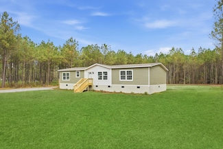 105 Praxis Ct, Cottageville, SC 29435
