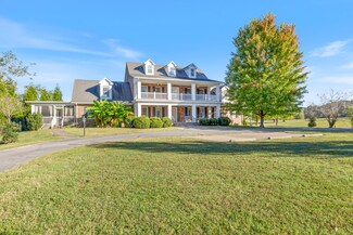 444 Old Pond Ln, Dickson, TN 37055