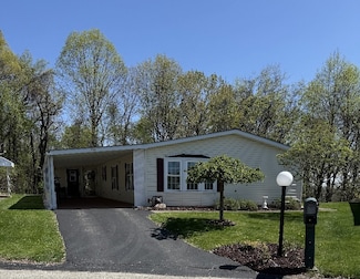 704 Ashley Ln, Murrysville, PA 15668