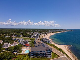 2 Quinapoxet Ave Unit V, Falmouth, MA 02540