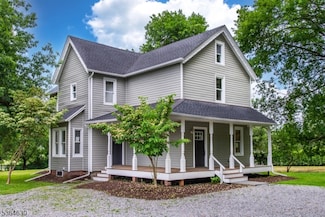 2 New Mashipacong Rd, Montague, NJ 07827