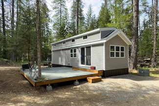 192 Pine Hill Rd, Newport, WA 99156
