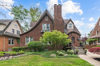 331 Arthur St, Plymouth, MI 48170