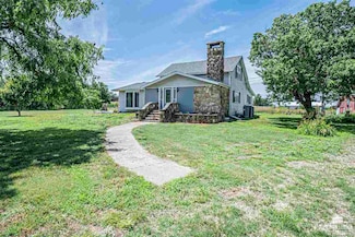 1426 8th Rd, Wakefield, KS 67487