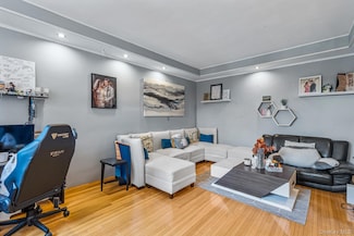 45 Kew Gardens Rd Unit 4A, Kew Gardens, NY 11415