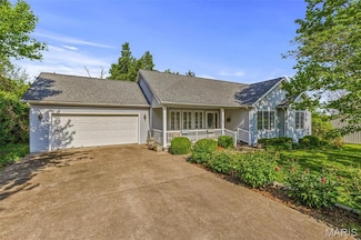702 Oak St, Fredericktown, MO 63645