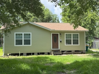 2115 Oaklawn Dr, La Marque, TX 77568