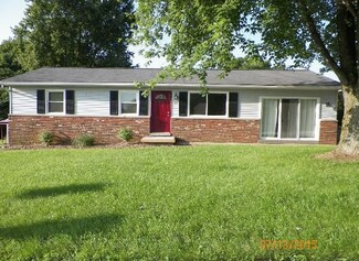 105 W 3rd Ave, Huntingburg, IN 47542