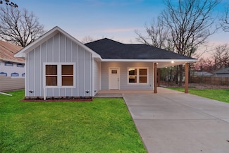 125 Barcelona St, Mabank, TX 75156