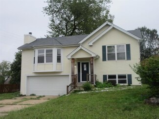 34 Queensboro Dr, Saint Peters, MO 63376