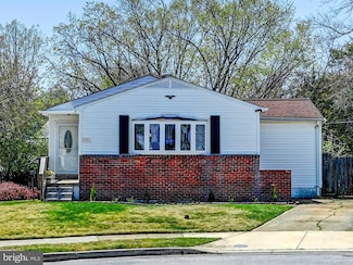 8202 Woodside Ct, Parkville, MD 21234