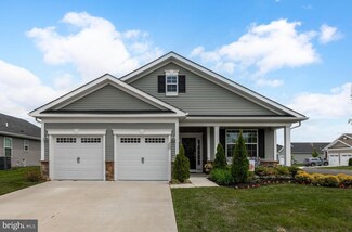 400 Castlebay Dr, Williamstown, NJ 08094