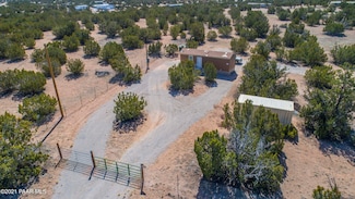 25815 W Fort Rock Rd, Seligman, AZ 86337