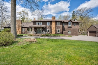 29437 Eddy Rd, Willoughby Hills, OH 44092