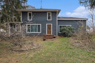 09574 40th St, Bloomingdale, MI 49026