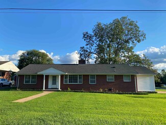 700 Ford Ave, Muscle Shoals, AL 35661