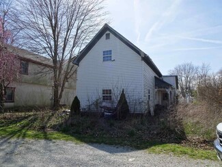 213 S Cory St, Mooreland, IN 47360