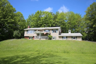 241 North Rd, Bethel, VT 05032