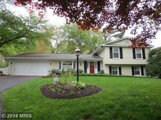 4828 Flower Valley Dr, Rockville, MD 20853