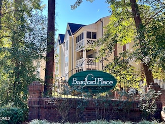 1010 Kingswood Dr Unit G, Chapel Hill, NC 27517