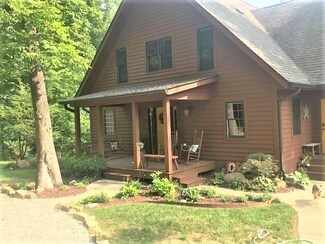176 Cabin Creek Ln, Morgantown, IN 46160