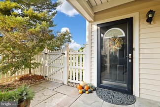 10213B Willow Mist Ct Unit 62, Oakton, VA 22124