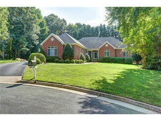 2903 Leatherwood Way, Midlothian, VA 23113
