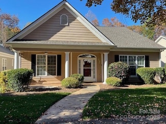 10046 Bishops Gate Blvd, Pineville, NC 28134