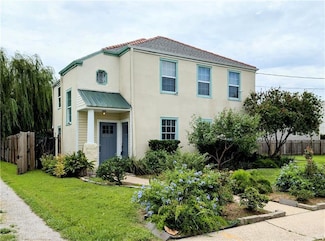 5526 Mandeville St, New Orleans, LA 70122