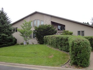 825 Kelly Ave, Platteville, WI 53818