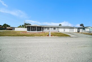 3247 Hoover Dr, Holiday, FL 34691