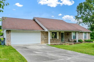 5655 Brandon Park Dr, Maryville, TN 37804