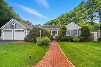 139 Falling Leaf Ln, Osterville, MA 02655