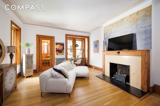 331 W 89th St Unit 2B, New York, NY 10024