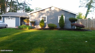 125 Sherwood Ln, Toms River, NJ 08753