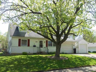 1826 Sovereign Dr, Fort Wayne, IN 46815