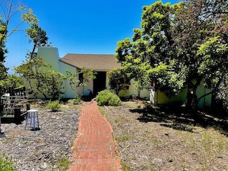 1881 Drake Dr, Oakland, CA 94611