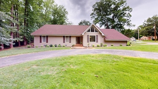 1035 Melissa Ln, Dyersburg, TN 38024