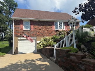 10 Claireview Dr, Carnegie, PA 15106