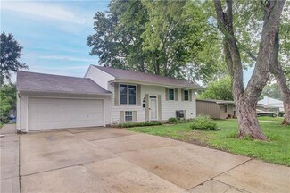 18512 E 6th St N, Independence, MO 64056