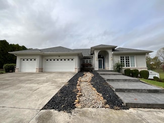 415 Splendor View Dr, Somerset, KY 42503