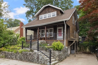 107 Sheffield Ave, Pawtucket, RI 02860