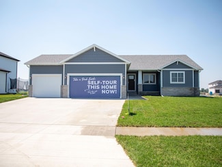 10219 73rd St S, Horace, ND 58047