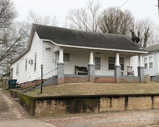 220 E Catawba Ave, Mount Holly, NC 28120