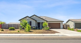 775 E Curtis Ave, Fowler, CA 93625