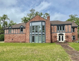 4149 Ferndale Dr, Port Arthur, TX 77642
