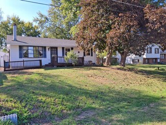 7380 Oak Dr, Stillman Valley, IL 61084